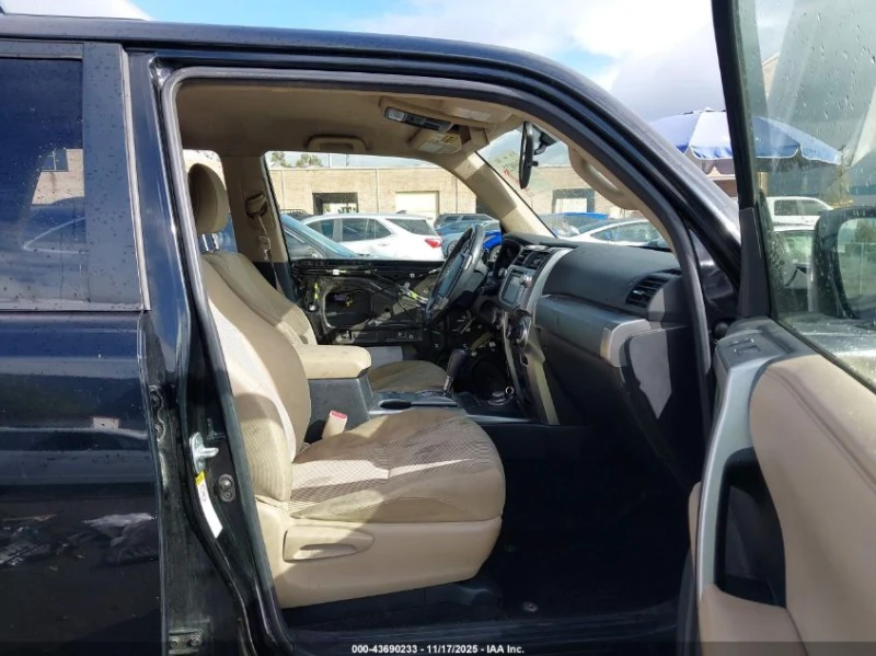 Toyota 4runner 4.0L V-6 DOHC, VVT, 270HP 4X4 Drive, снимка 11 - Автомобили и джипове - 53214837