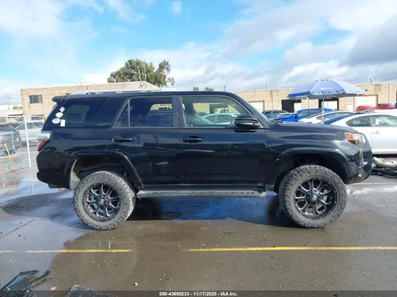 Toyota 4runner 4.0L V-6 DOHC, VVT, 270HP 4X4 Drive, снимка 6 - Автомобили и джипове - 53214837