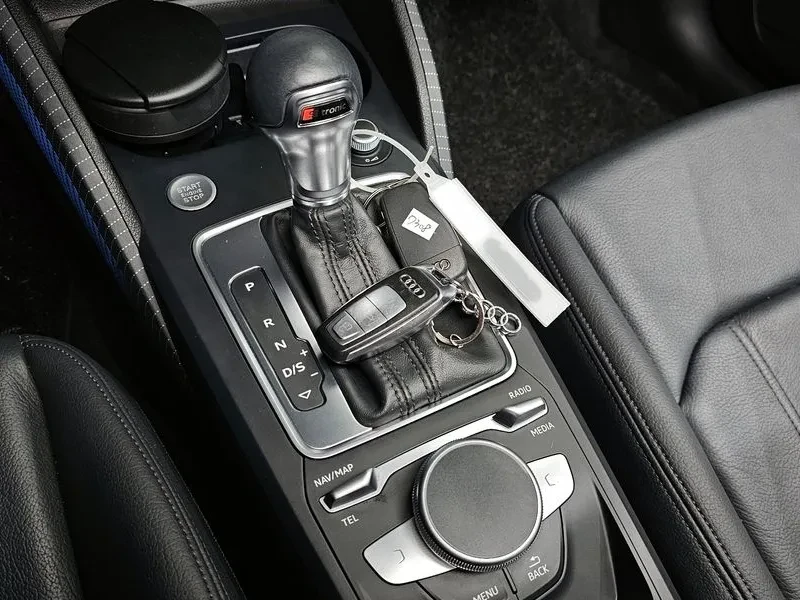 Audi Q2 TDI PREMIUM, снимка 9 - Автомобили и джипове - 54847124