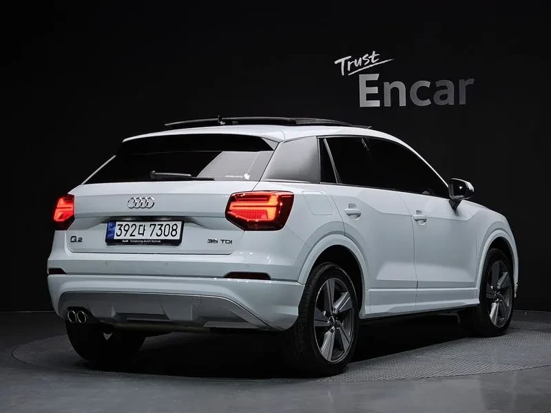 Audi Q2 TDI PREMIUM, снимка 2 - Автомобили и джипове - 54847124