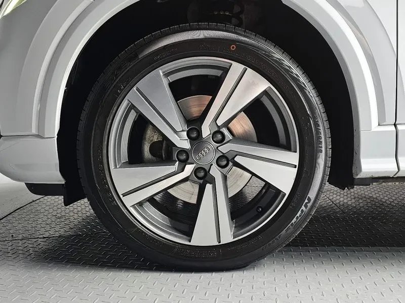 Audi Q2 TDI PREMIUM, снимка 5 - Автомобили и джипове - 54847124
