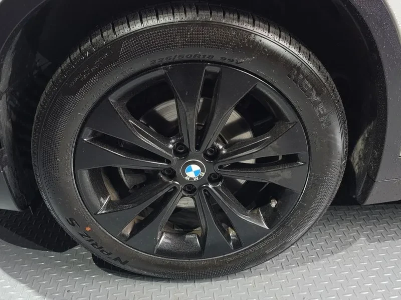 BMW X1 xDrive 18D Advantage, снимка 5 - Автомобили и джипове - 55087645