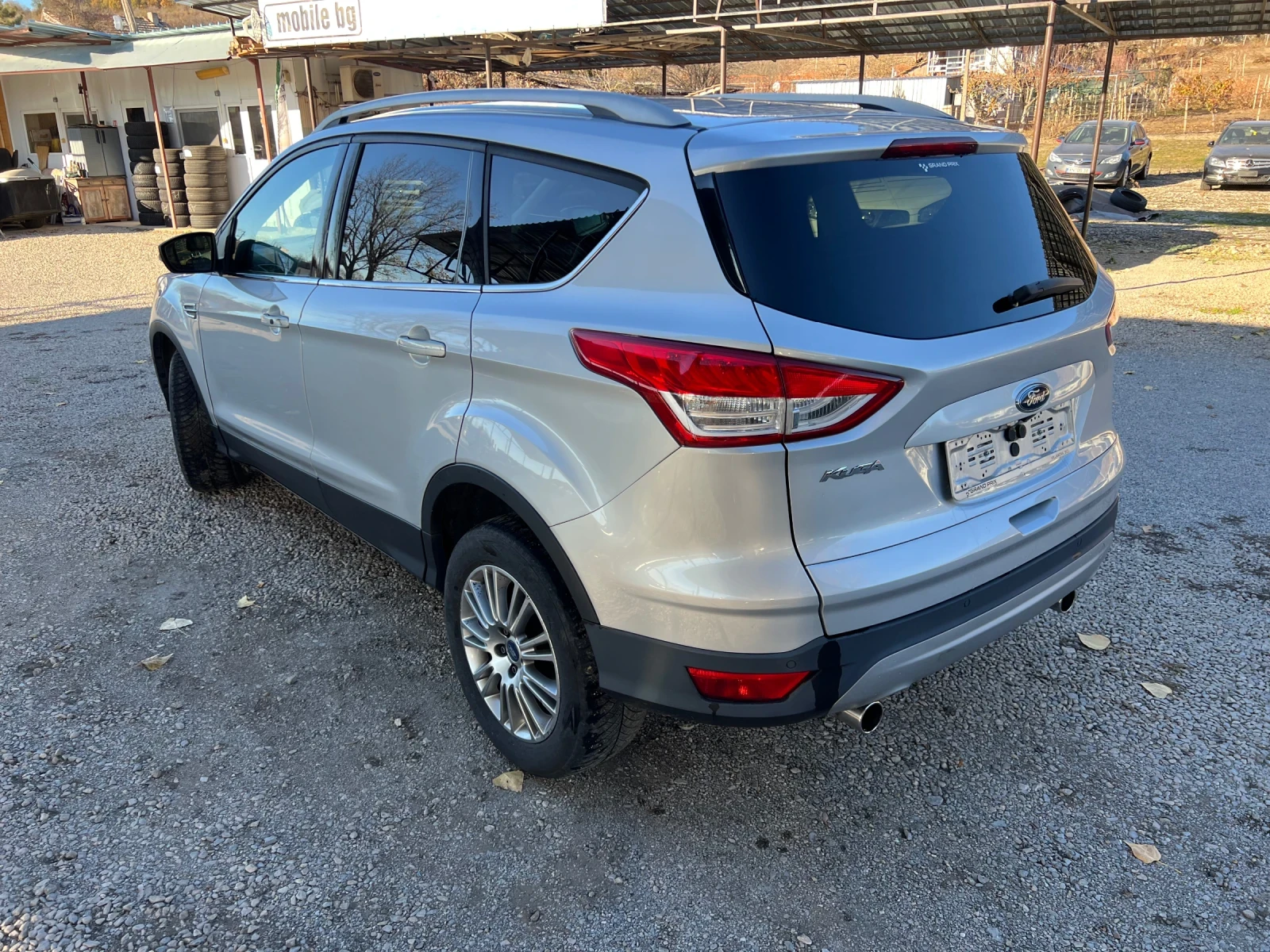 Ford Kuga 2.0TDCI-4x4-KEYLESS-HEATEDSEATS - изображение 8