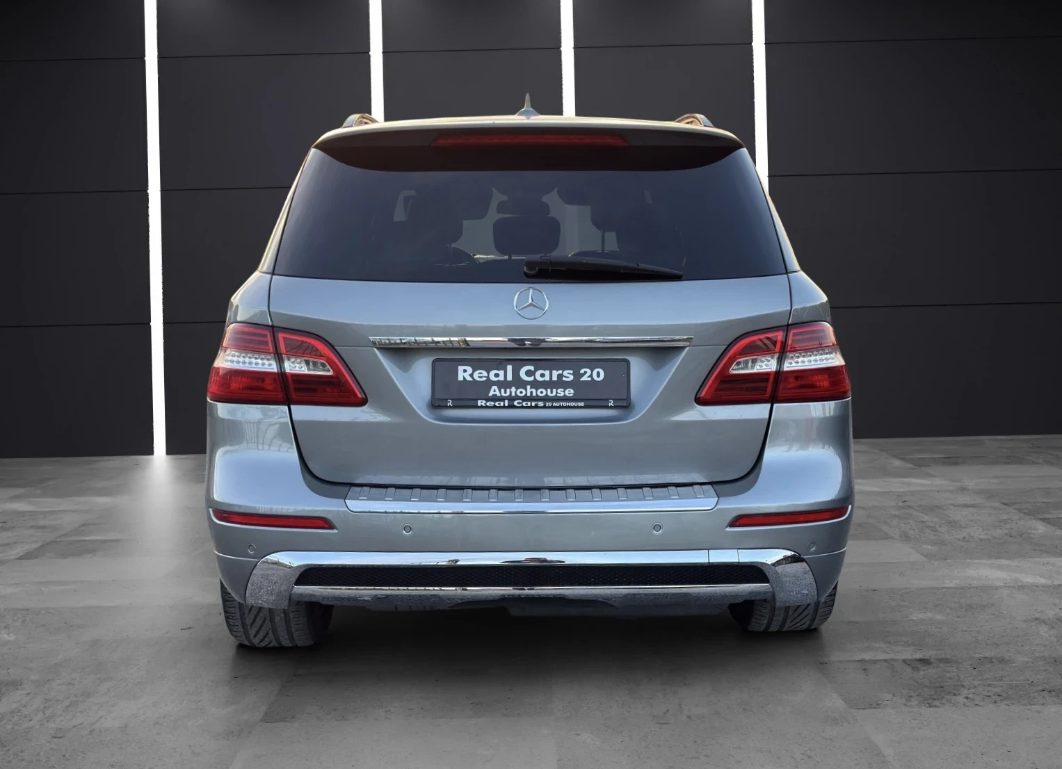 Mercedes-Benz ML 350 D* 4M* AMG* HARMAN KARDON* AIRMATIC* ОБДУХВАНЕ* PA - изображение 5