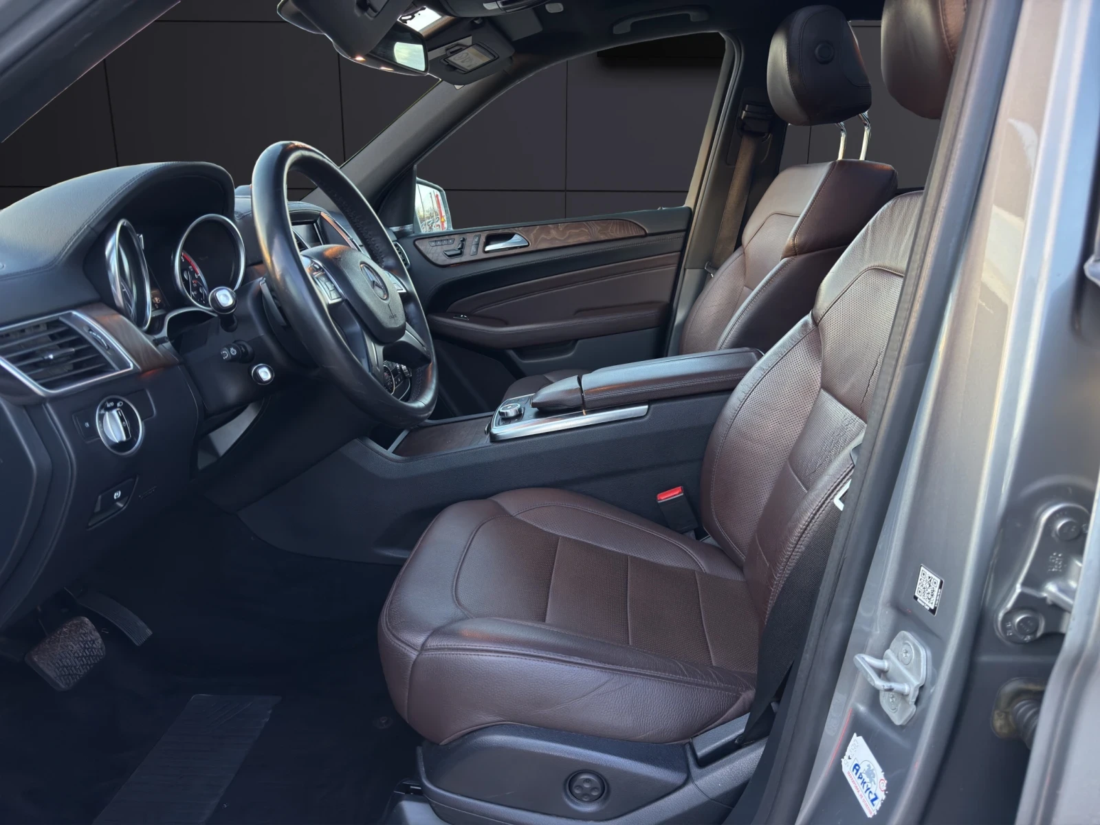 Mercedes-Benz ML 350 D* 4M* AMG* HARMAN KARDON* AIRMATIC* ОБДУХВАНЕ* PA - изображение 9