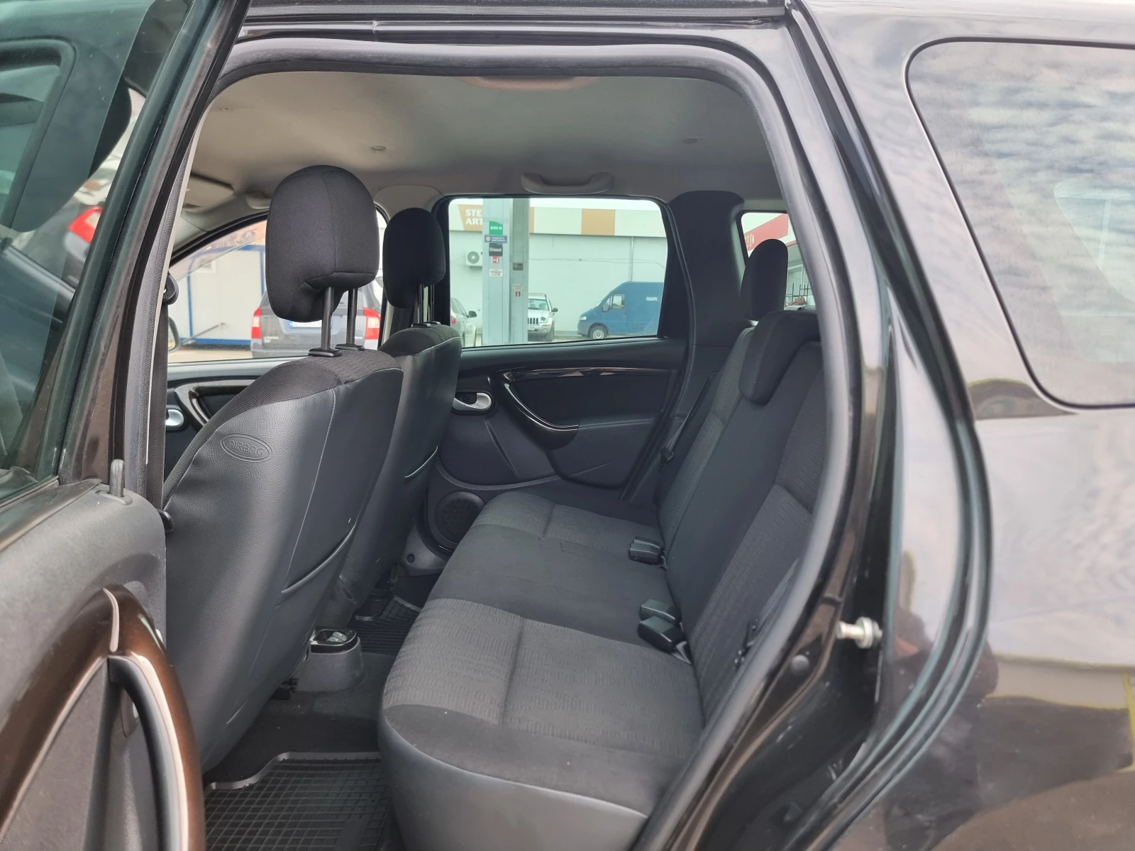 Dacia Duster 1.5dci* 4X4*  | Mobile.bg   12