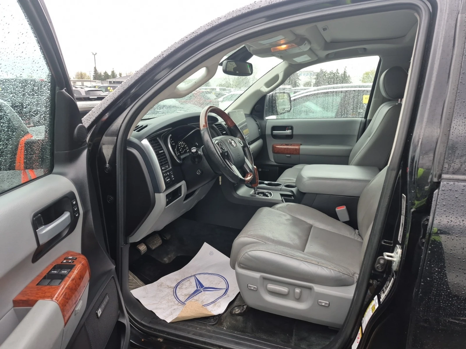 Toyota Sequoia PLATINUM * 4WD * 5.7 * FACE * ЦЕНА ДО БГ * , снимка 5 - Автомобили и джипове - 54352886