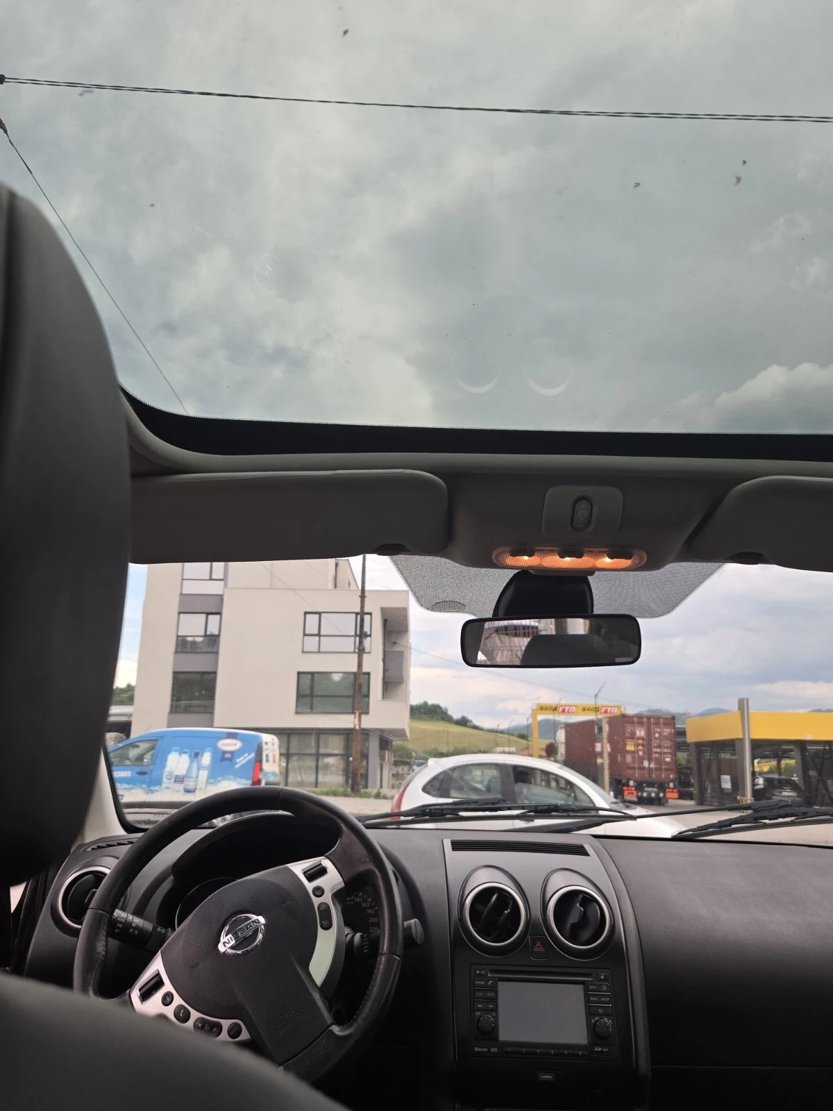 Nissan Qashqai 1.5 dCi+ 2, снимка 11 - Автомобили и джипове - 54863308