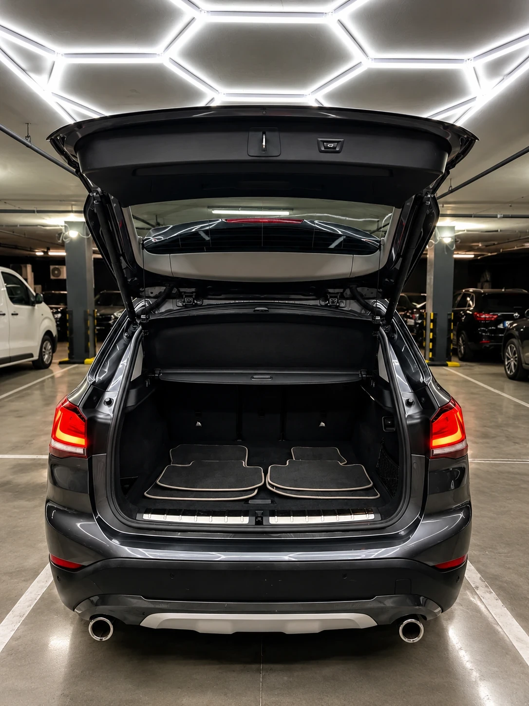 BMW X1 1.8 D XDRIVE:: FACELIFT::PANORAMA::ОБСЛУЖЕНА::, снимка 7 - Автомобили и джипове - 55607080