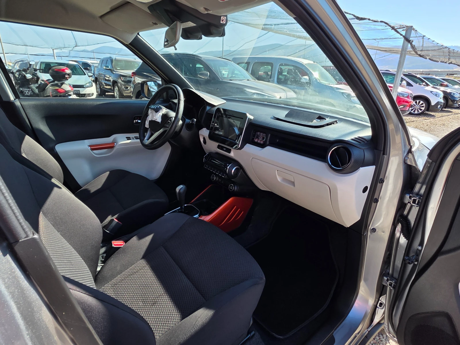 Suzuki Ignis 1.2i NAVI/KAMERA/AVTOMAT/32000km!!!, снимка 10 - Автомобили и джипове - 56024679