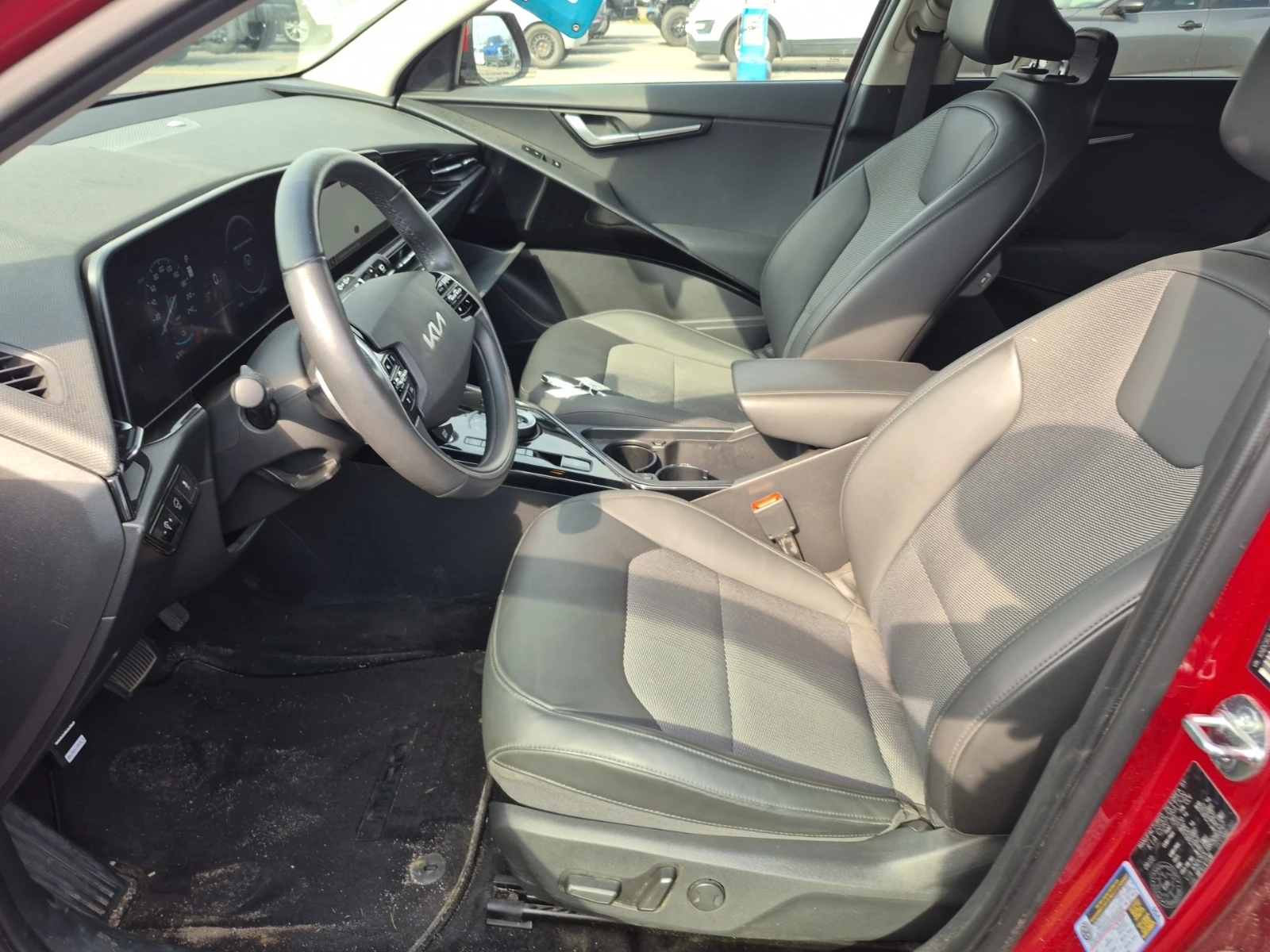 Kia Niro WIND+ , снимка 5 - Автомобили и джипове - 56350891