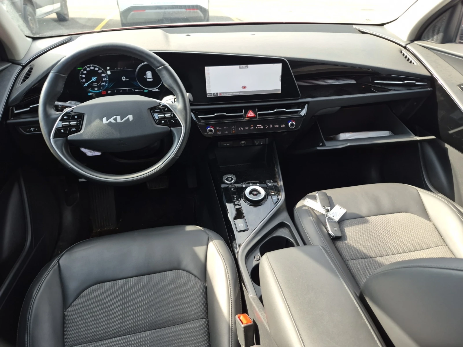 Kia Niro WIND+ , снимка 10 - Автомобили и джипове - 56350891