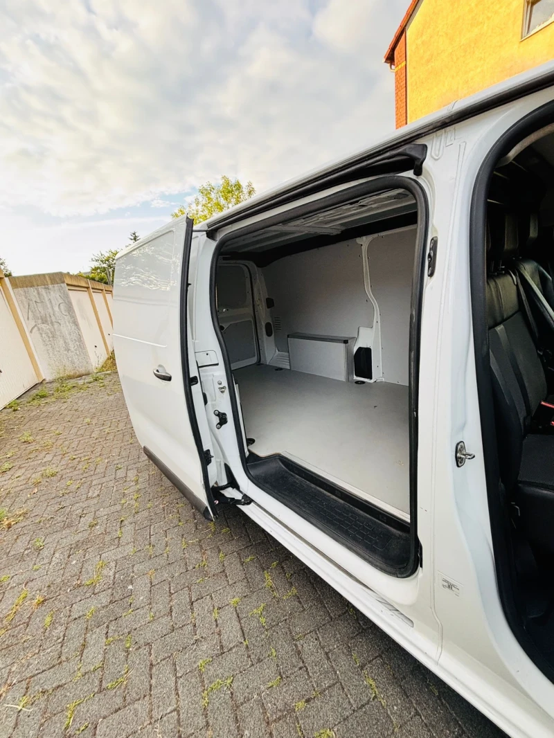 Opel Vivaro, снимка 7 - Бусове и автобуси - 53576367