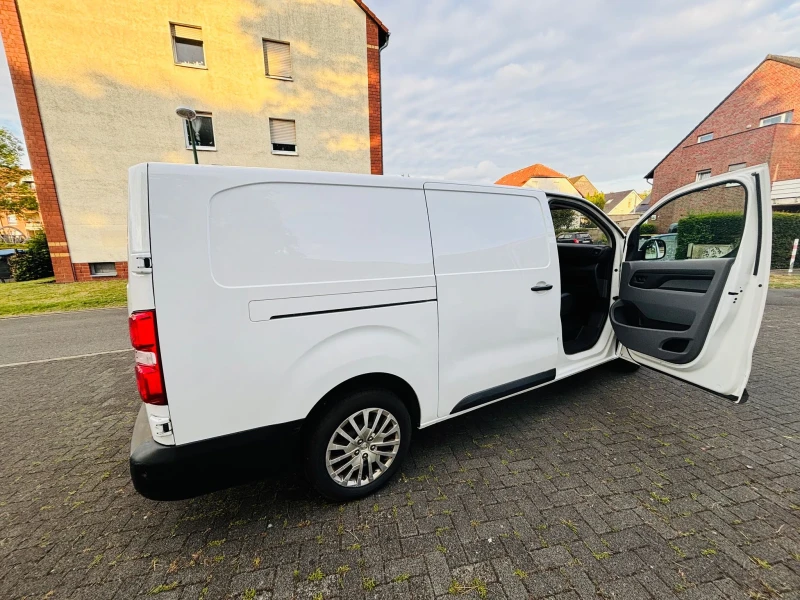 Opel Vivaro, снимка 5 - Бусове и автобуси - 53576367
