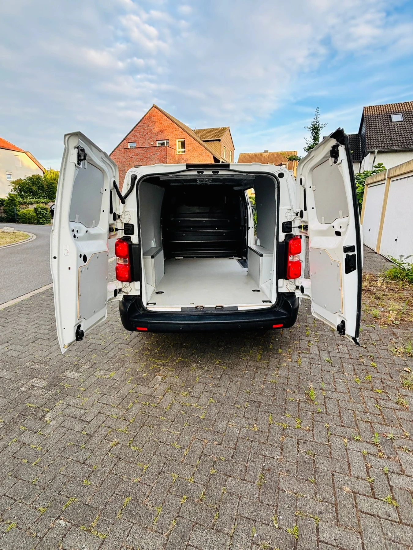 Opel Vivaro  - изображение 9