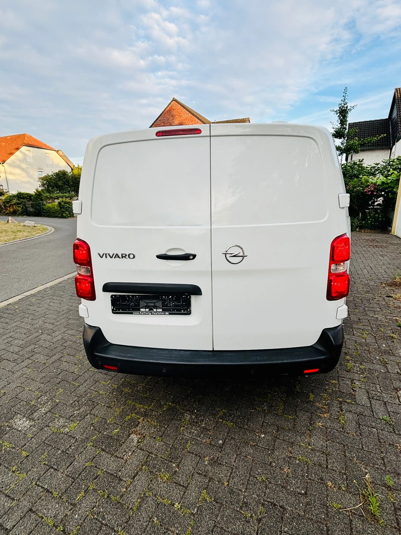 Opel Vivaro  - изображение 8
