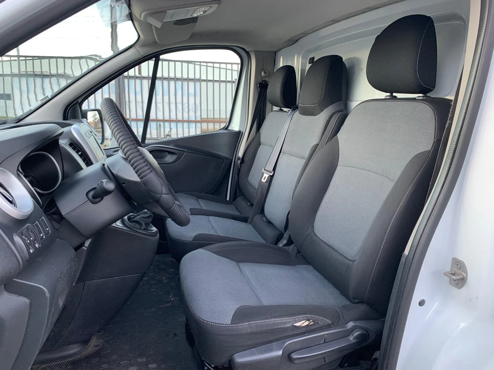 Fiat Talento 1.6D 145к.с., снимка 11 - Бусове и автобуси - 55159639