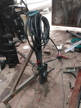 Обява за продажба на Извънбордов двигател Suzuki 25к.с  4т ~3 900 лв. - изображение 3 | Auto.bg Обява за продажба на Извънбордов двигател Suzuki 25к.с  4т ~3 900 лв. - изображение 3