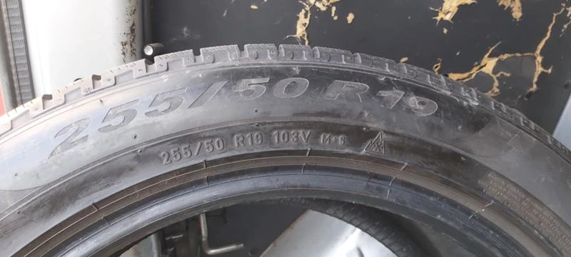 Гуми Зимни 255/50R19, снимка 7 - Гуми и джанти - 31141292