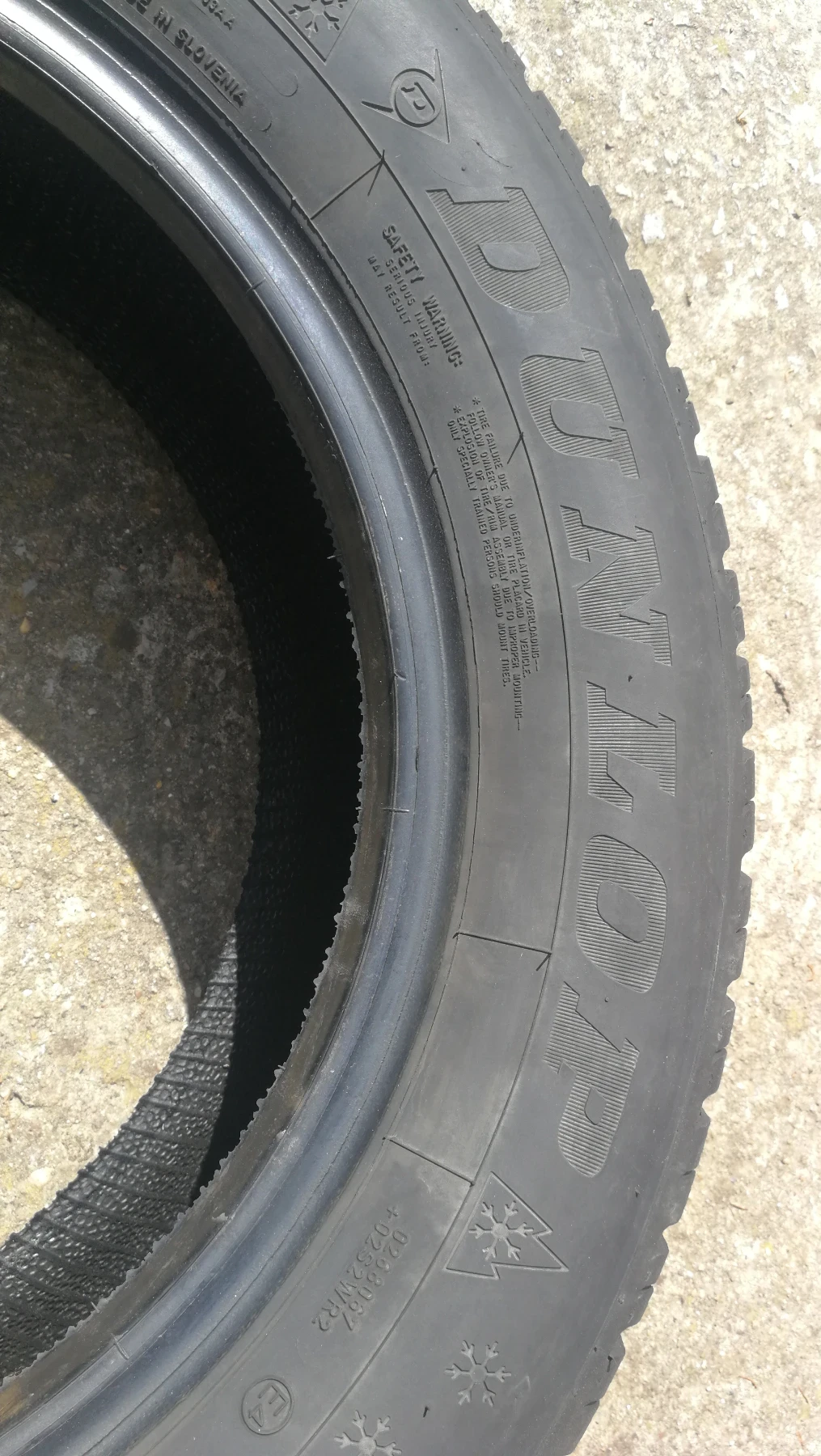 Гуми Зимни 195/65R15, снимка 6 - Гуми и джанти - 54518428