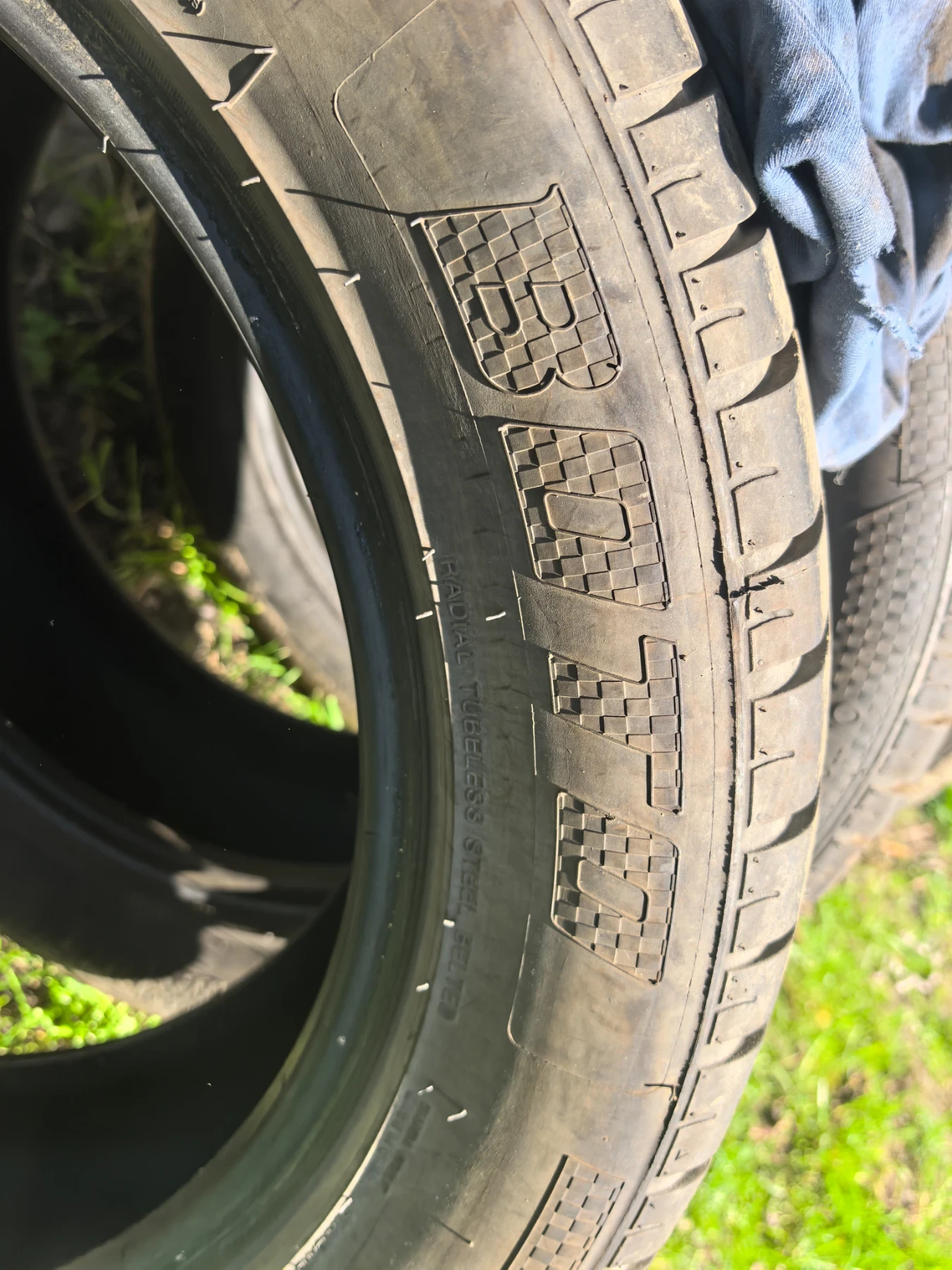 Гуми Летни 235/55R18, снимка 2 - Гуми и джанти - 54595867