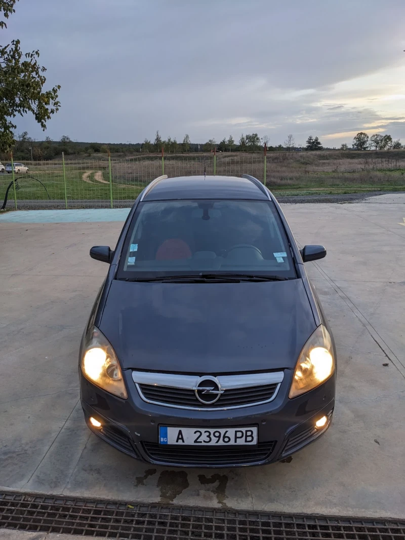 Opel Zafira, снимка 1 - Автомобили и джипове - 47480142