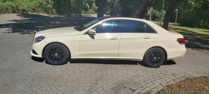 Mercedes-Benz E 200 BLUETEC, снимка 3 - Автомобили и джипове - 52475776