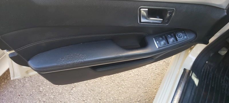 Mercedes-Benz E 200 BLUETEC, снимка 10 - Автомобили и джипове - 52475776