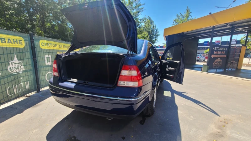 VW Jetta 2000, снимка 9 - Автомобили и джипове - 52330460