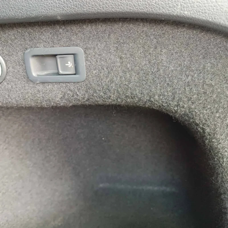 VW Passat R-Line, снимка 8 - Автомобили и джипове - 52405132