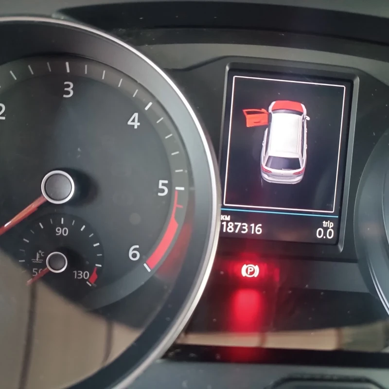 VW Passat R-Line, снимка 13 - Автомобили и джипове - 52405132