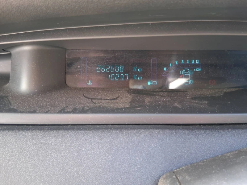 Renault Scenic, снимка 6 - Автомобили и джипове - 52456214