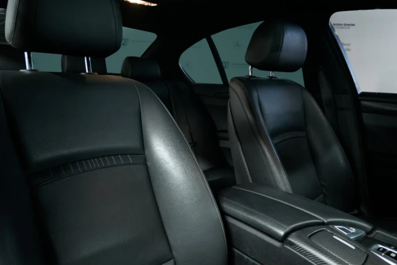 BMW 528 2016 BMW 5 Series 528i xDrive Sedan AWD, снимка 13 - Автомобили и джипове - 52698385