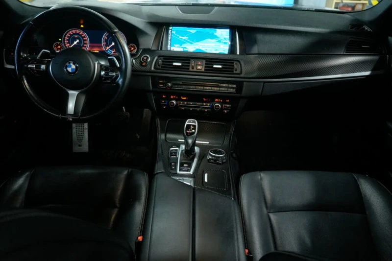 BMW 528 2016 BMW 5 Series 528i xDrive Sedan AWD, снимка 12 - Автомобили и джипове - 52698385
