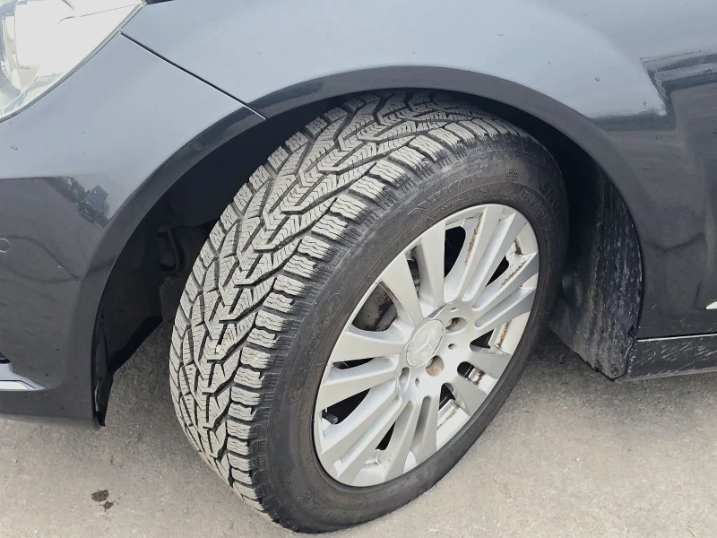 Mercedes-Benz C 220 C180CDI /  АВТОМАТ 7G+ / ELEGANCE / ТОП СЪСТОЯНИЕ, снимка 10 - Автомобили и джипове - 52907336