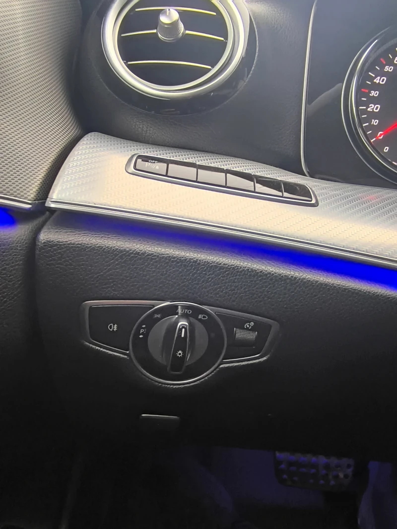 Mercedes-Benz E 220 AllTerrain, снимка 7 - Автомобили и джипове - 53126474