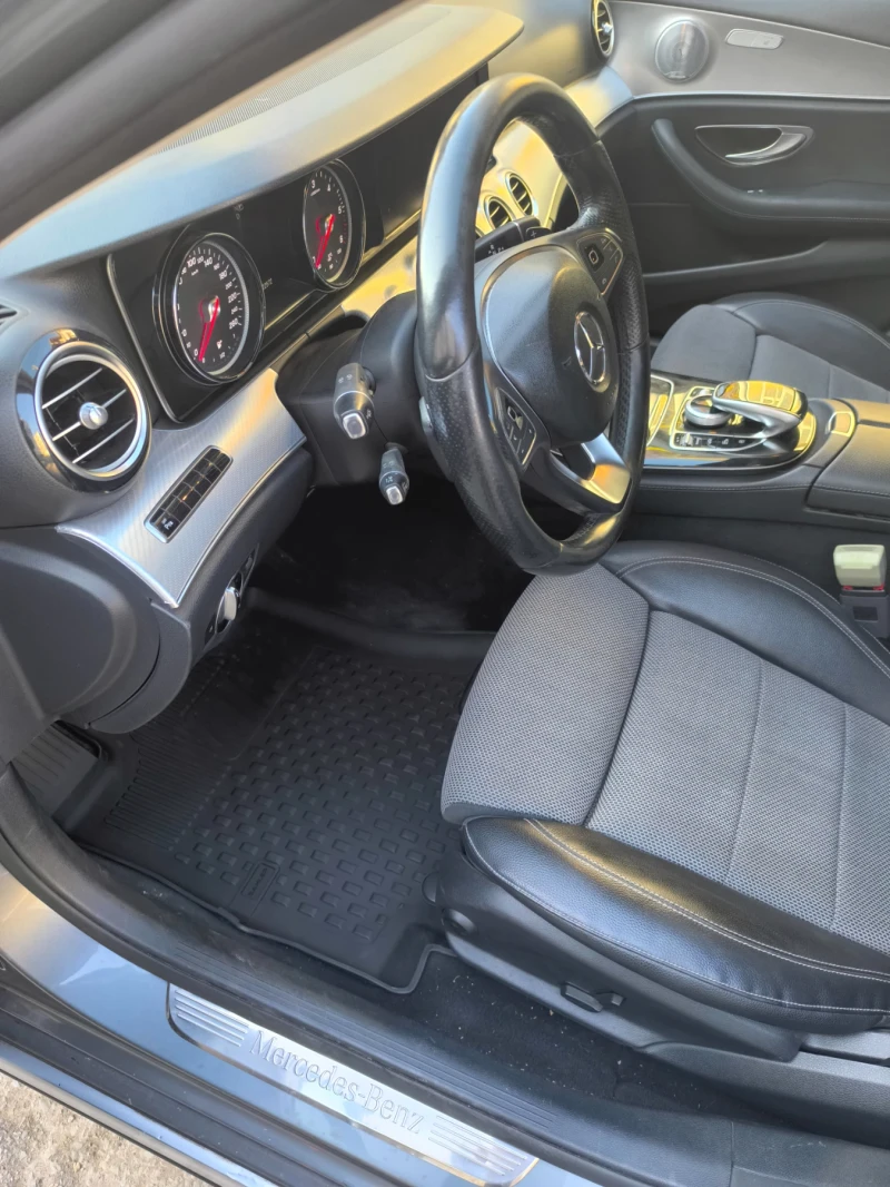 Mercedes-Benz E 220 AllTerrain, снимка 13 - Автомобили и джипове - 53126474