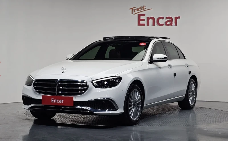 Mercedes-Benz E 250 ХЕДЪП* ДИСПЛЕЙ* 360КАМЕРА* ПОДГРЕВ* КЕЙЛЕС* 