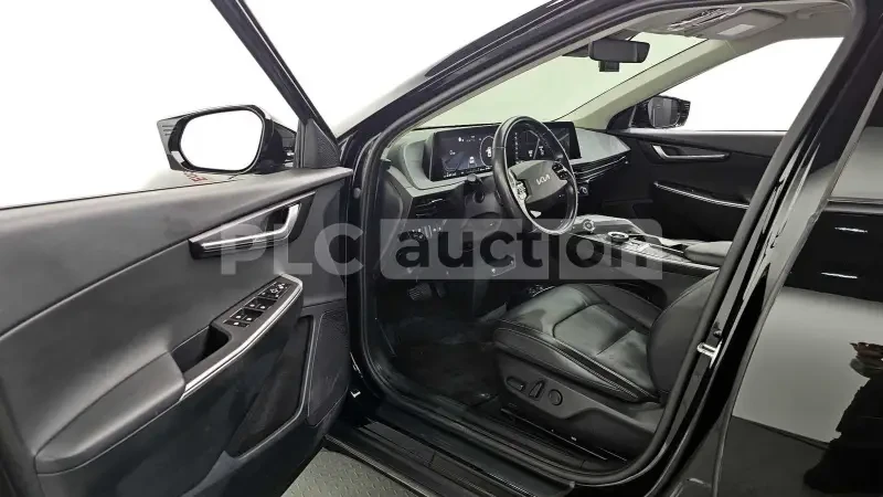 Kia EV6, снимка 6 - Автомобили и джипове - 54451428