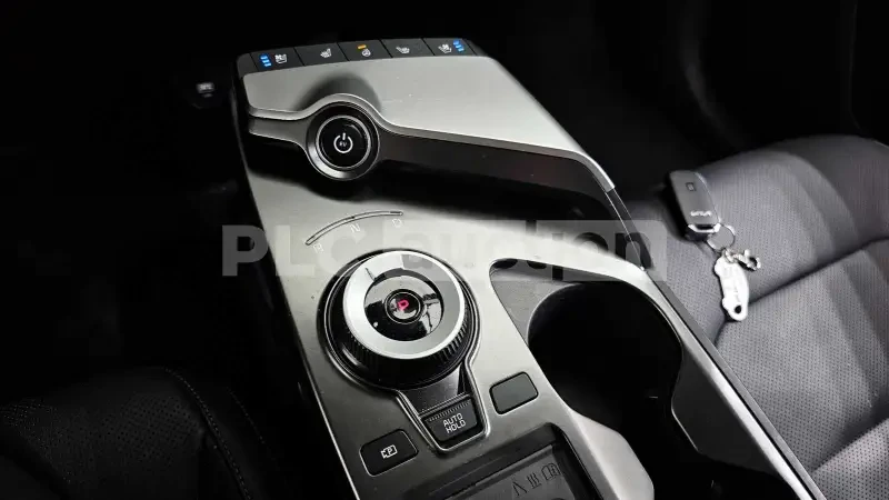 Kia EV6, снимка 8 - Автомобили и джипове - 54451428