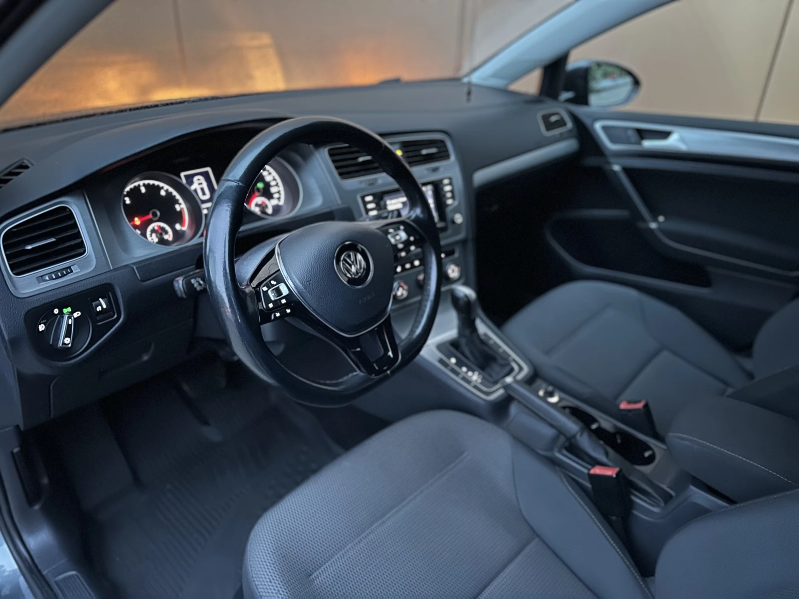 VW Golf 2.0 TDI - изображение 9