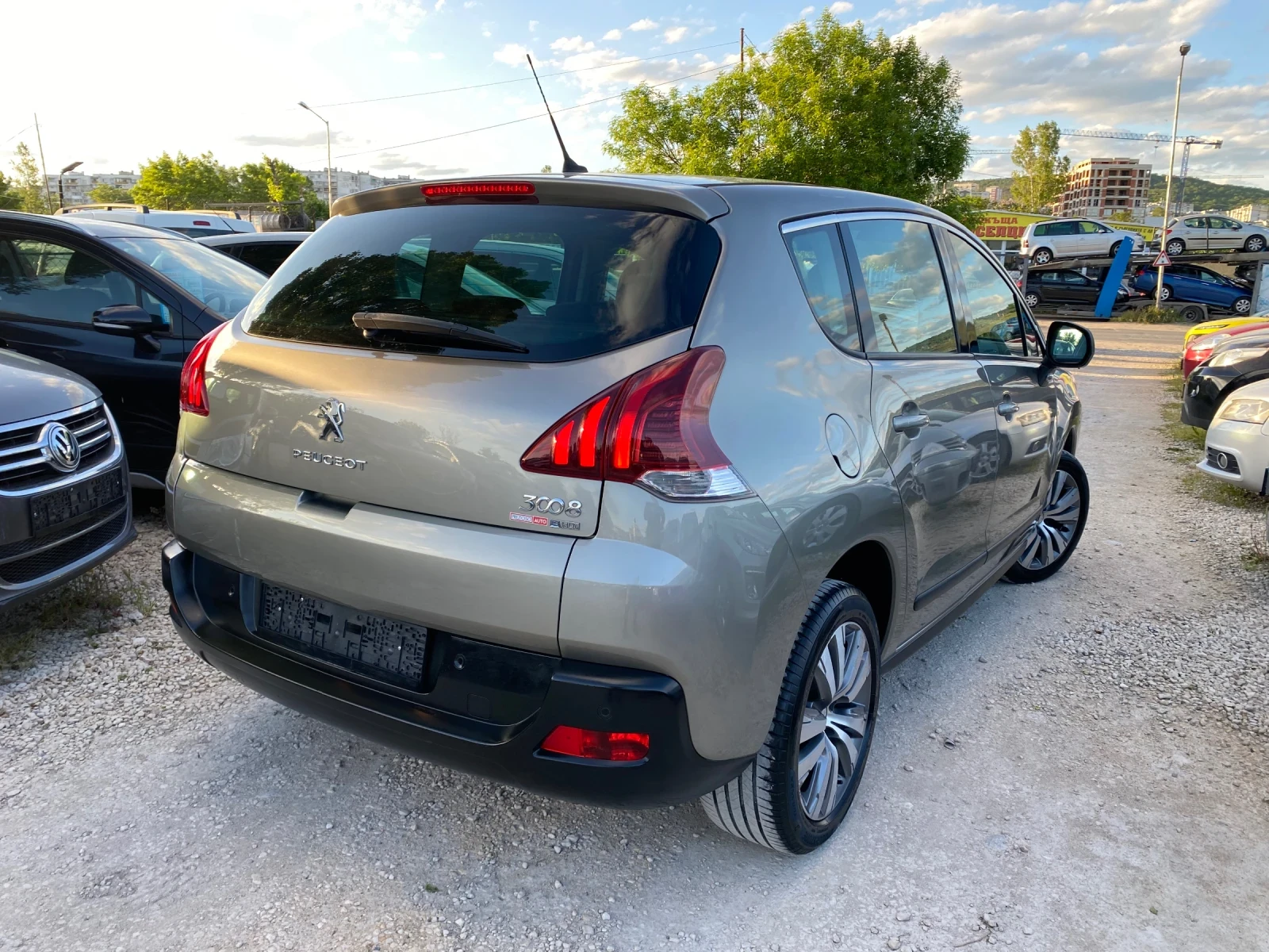 Peugeot 3008 1.6 HDI АВТОМАТИК 132.000 КМ - изображение 3