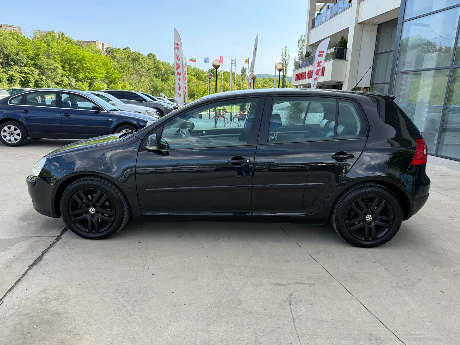 VW Golf Автомат/Кожа/1.9 ТДИ - изображение 3