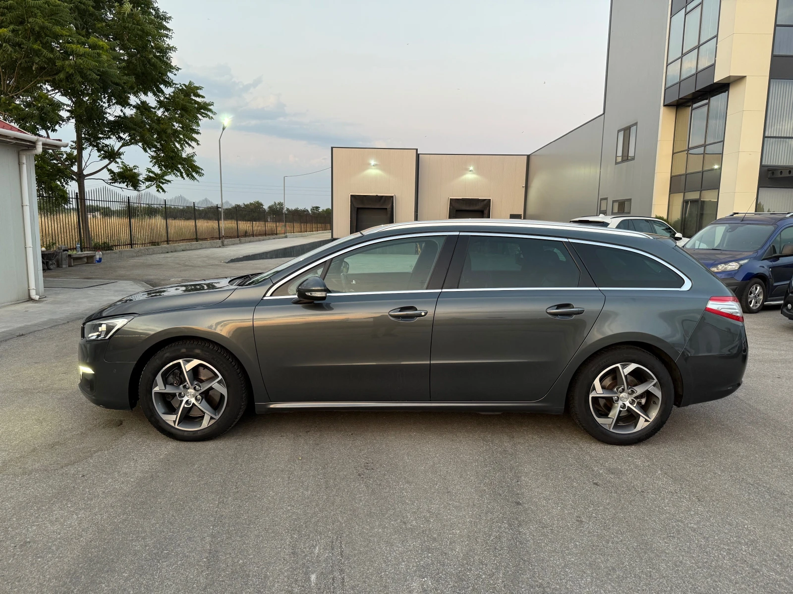 Peugeot 508 2.0 Blue-HDi* АВТОМАТИК* KEYLESS* Active Business  - изображение 2