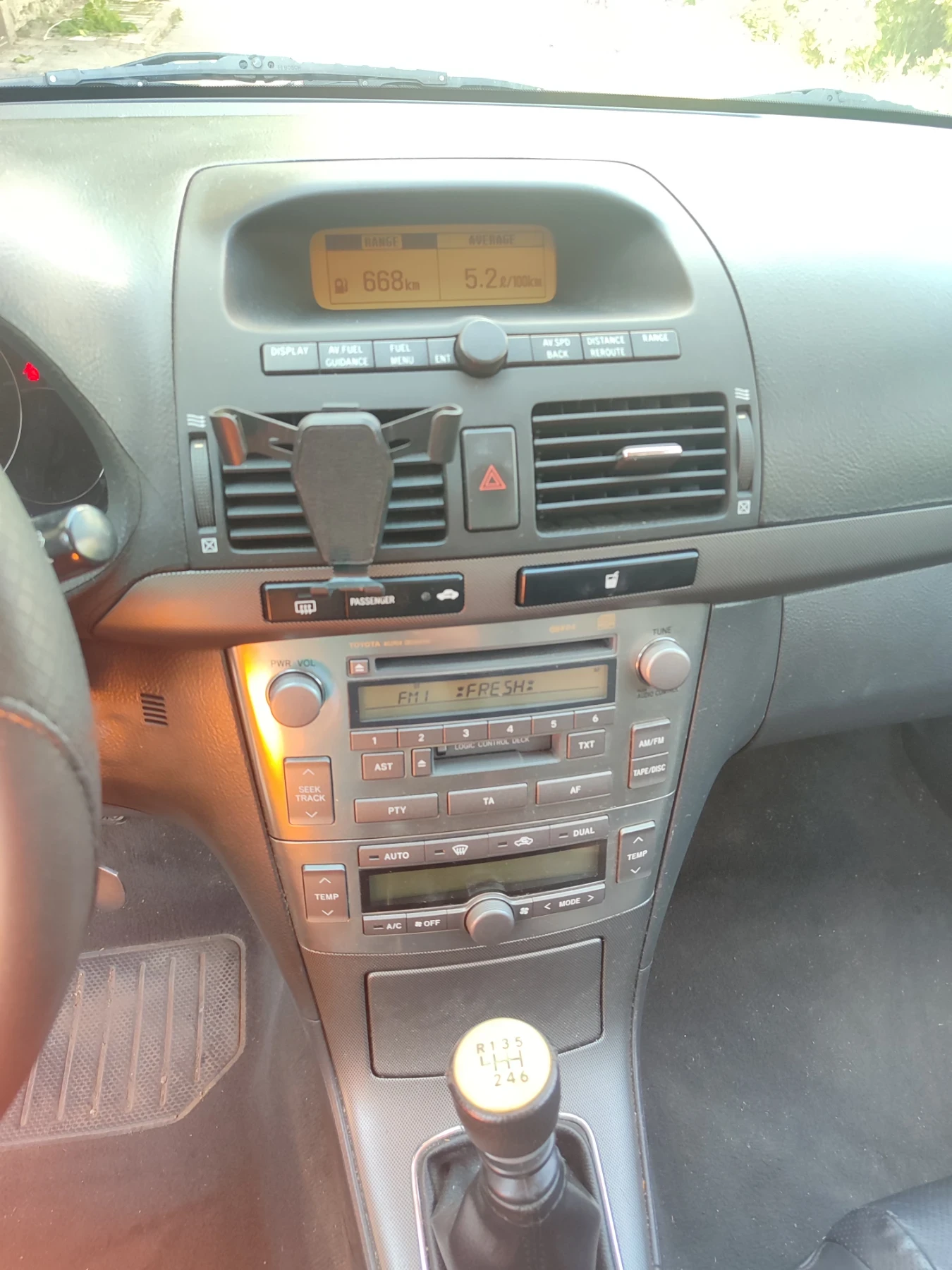 Toyota Avensis  - изображение 5