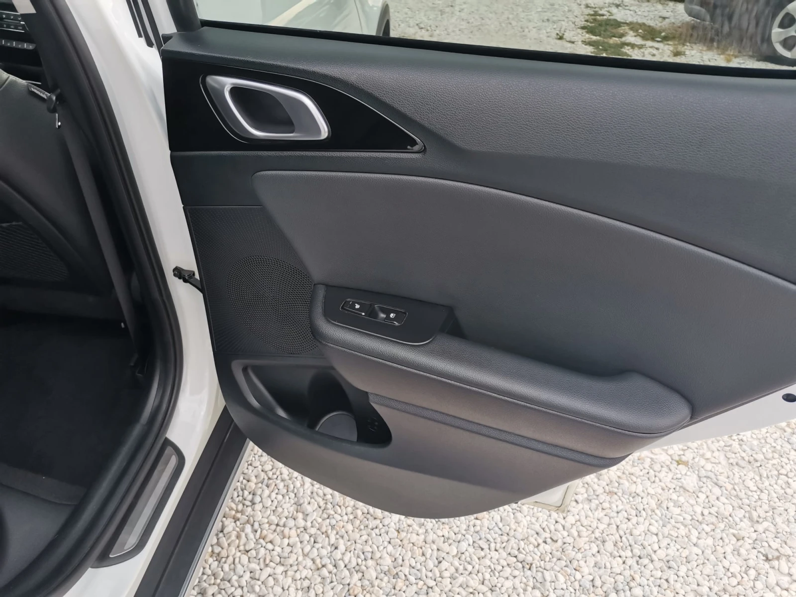 Kia XCeed -1.6D-FULL PACK - изображение 9