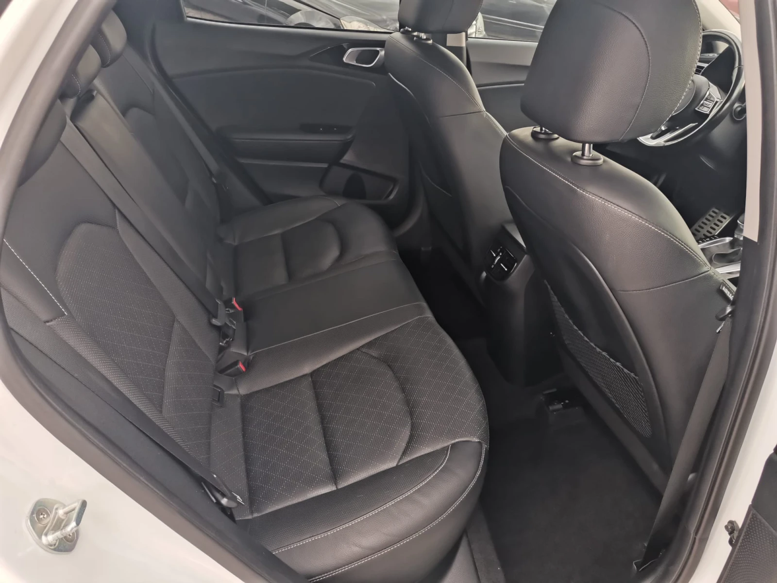Kia XCeed -1.6D-FULL PACK - изображение 8