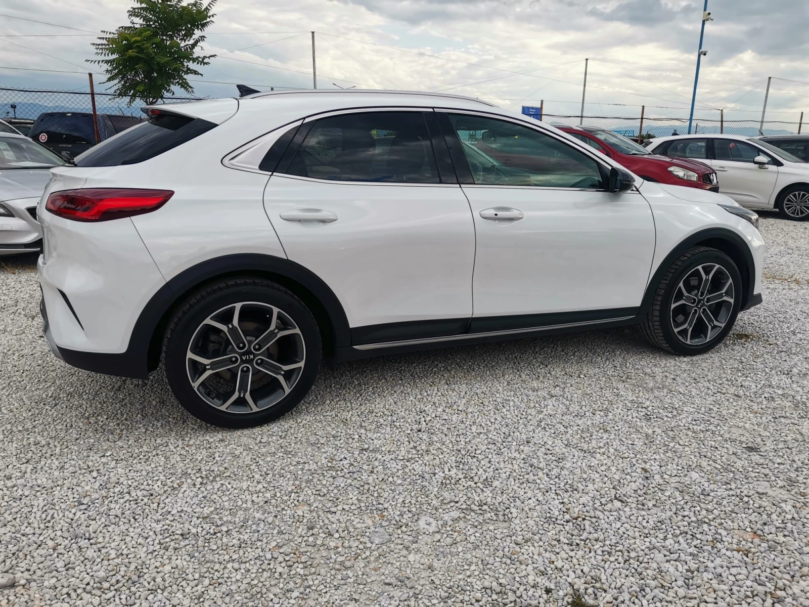 Kia XCeed -1.6D-FULL PACK - изображение 5