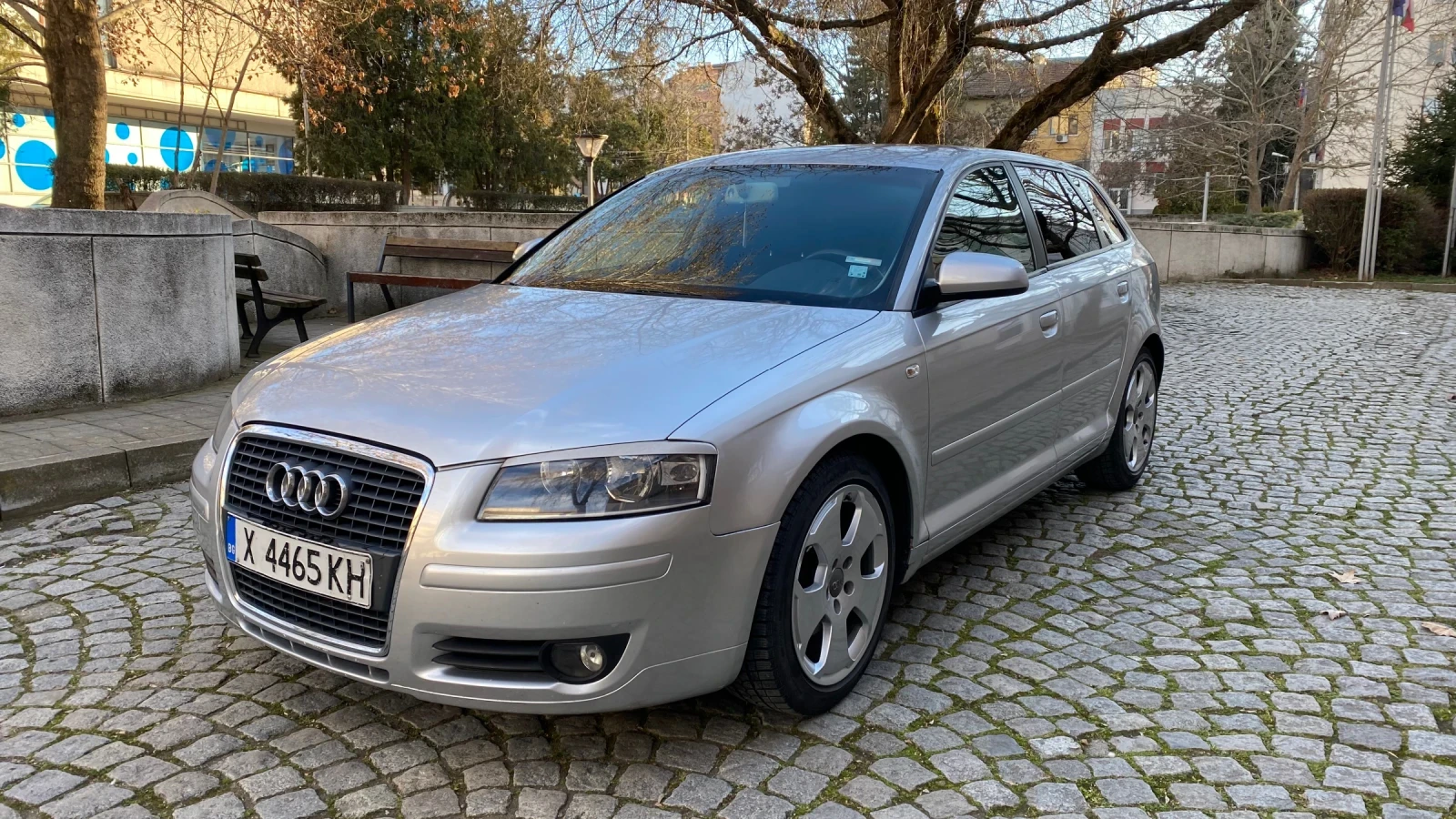 Audi A3 2.0 sportback  - изображение 2