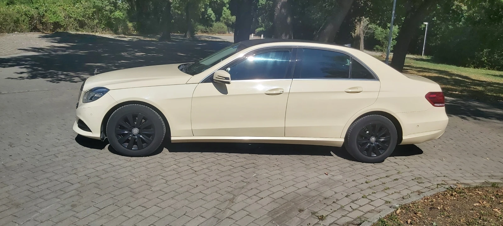 Mercedes-Benz E 200 BLUETEC - изображение 2